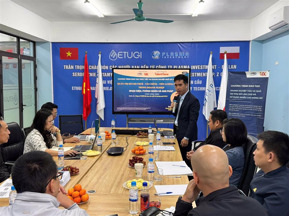 Ông Hoàng Quang Tú tại chương trình tập huấn kiến thức