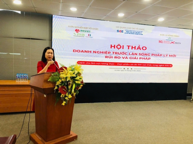 b&agrave; L&ecirc; Thu Hằng - Ph&oacute; trưởng ph&ograve;ng Tư vấn doanh nghiệp, Trung t&acirc;m X&uacute;c tiến đầu tư v&agrave; Hỗ trợ doanh nghiệp H&agrave; Nội